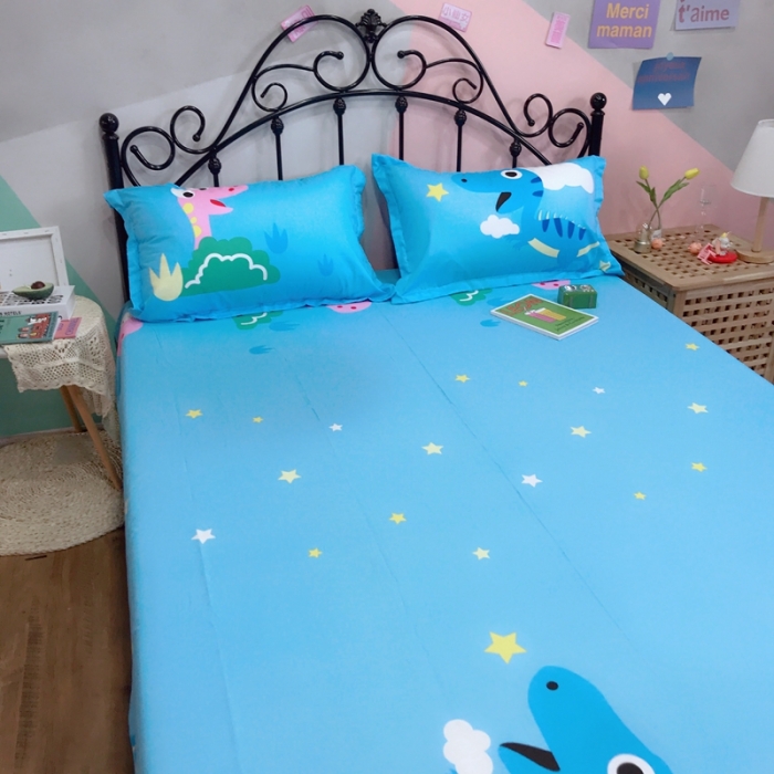 91家纺网 家纺一手货源 找家纺 金爱家 2021新款13070卡通全棉四件套 独家恐龙森林蓝