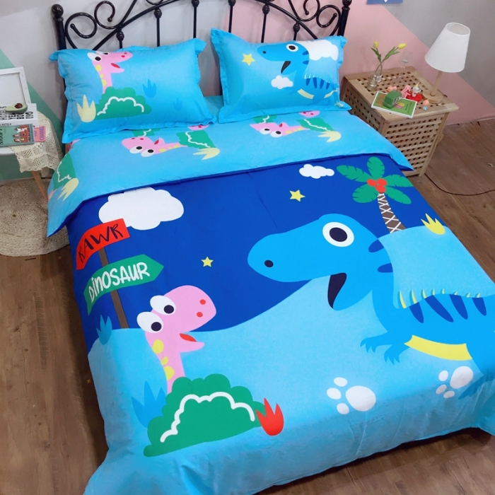 91家纺网 家纺一手货源 找家纺 金爱家 2021新款13070卡通全棉四件套 独家恐龙森林蓝