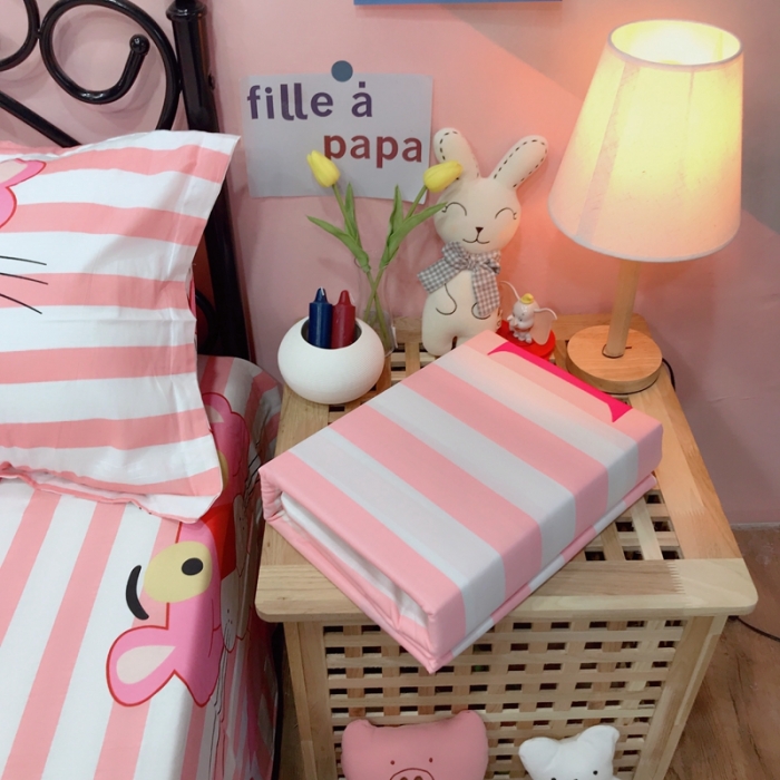 91家纺网 家纺一手货源 找家纺 金爱家 2021新款13070卡通全棉四件套 条纹豹