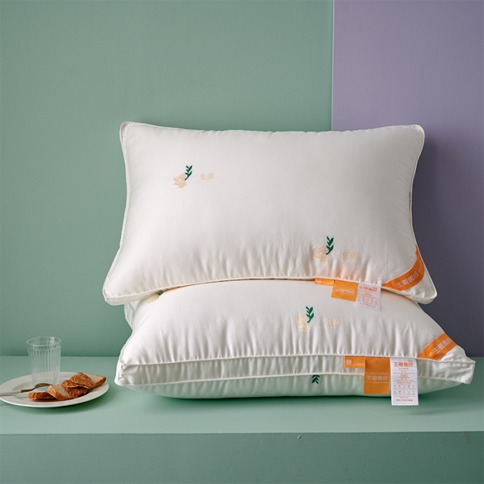 91家纺网 家纺一手货源 找家纺 （总）赛格时代家居  生姜暖绒绣花立体羽丝绒枕