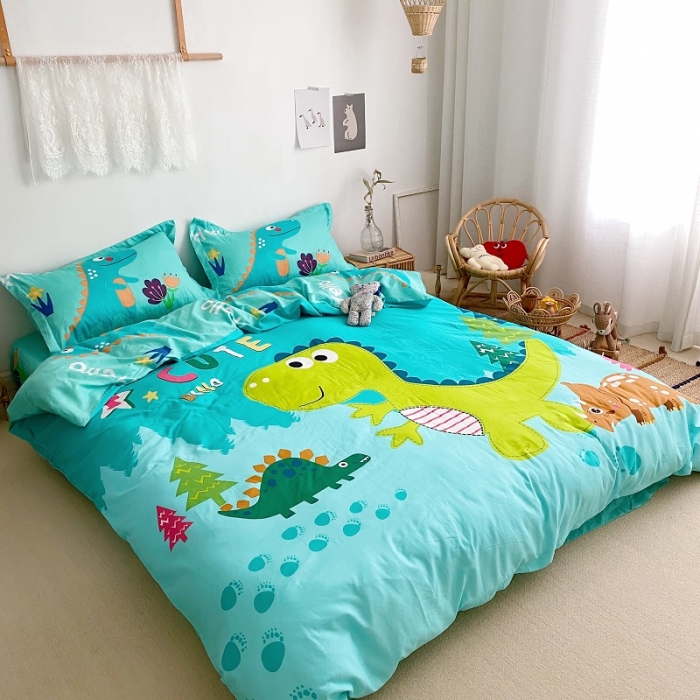 91家纺网 家纺一手货源 找家纺 金爱家 2021新款13372卡通全棉四件套 独家恐龙森林绿