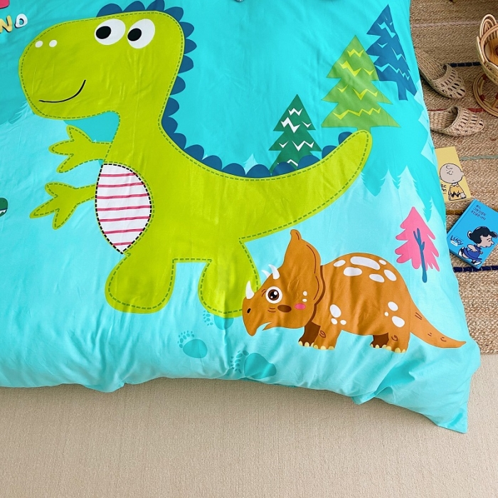 91家纺网 家纺一手货源 找家纺 金爱家 2021新款13372卡通全棉四件套 独家恐龙森林绿