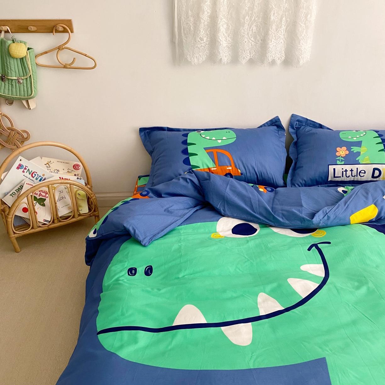 91家纺网 家纺一手货源 找家纺 金爱家 2021新款13372卡通全棉四件套 恐龙乐园1