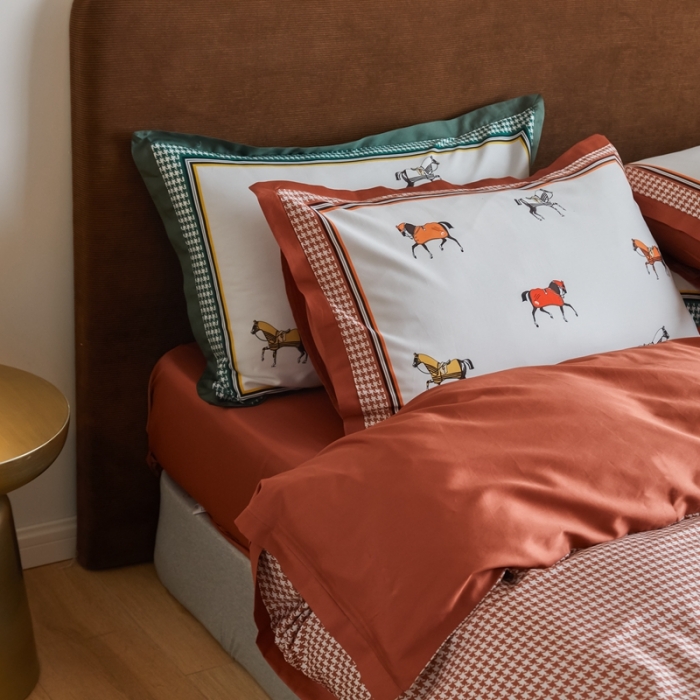 91家纺网 家纺一手货源 找家纺 优然居 2021新款小边款轻奢风四件套 艾尔玛秋叶红