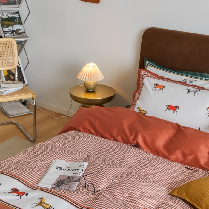 91家纺网 家纺一手货源 找家纺 优然居 2021新款小边款轻奢风四件套 艾尔玛秋叶红