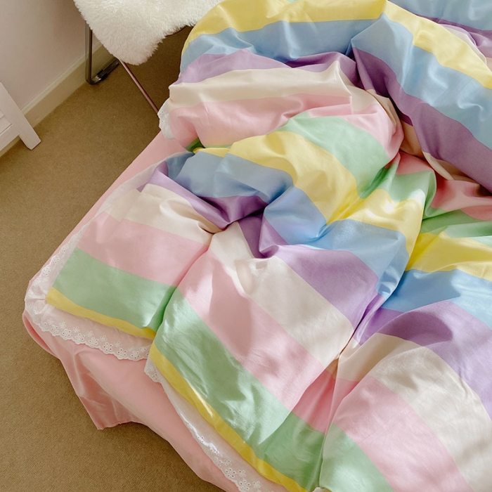 91家纺网 家纺一手货源 找家纺 艾沁 2021新款纯棉彩色条格刺绣花边系列四件套 彩条