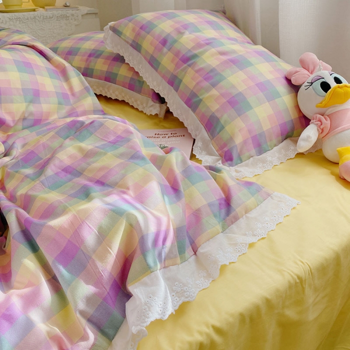 91家纺网 家纺一手货源 找家纺 艾沁 2021新款纯棉彩色条格刺绣花边系列四件套 幻格