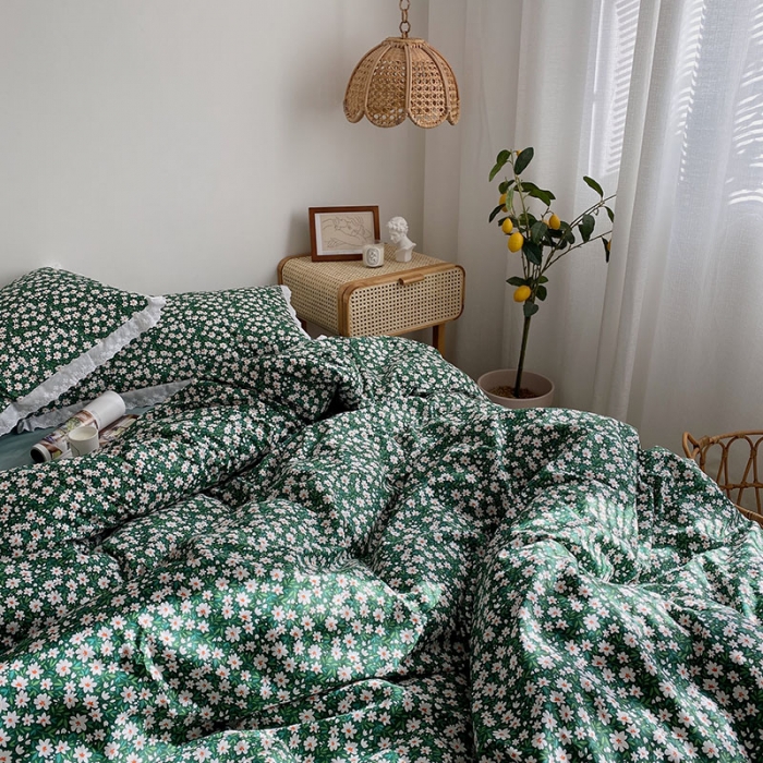 91家纺网 家纺一手货源 找家纺 艾沁 2021新款韩国刺绣花边小碎花系列四件套 抹绿