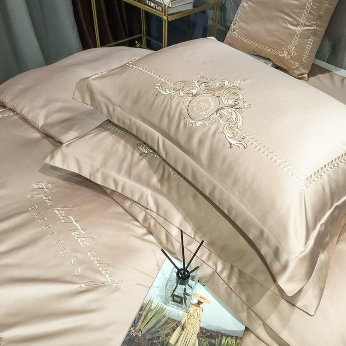 91家纺网 家纺一手货源 找家纺 安妮 2021新款全棉贡缎四件套曼洛系列 香槟金