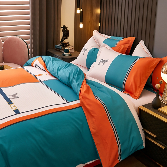 91家纺网 家纺一手货源 找家纺 雲归梦 2021全棉大版四件套休闲格条系列 皇家浪漫（兰）