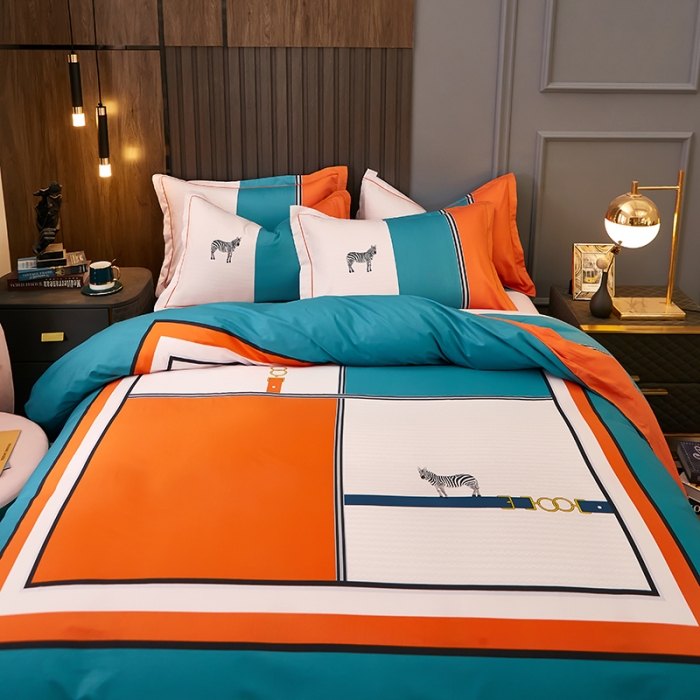 91家纺网 家纺一手货源 找家纺 雲归梦 2021全棉大版四件套休闲格条系列 皇家浪漫（兰）