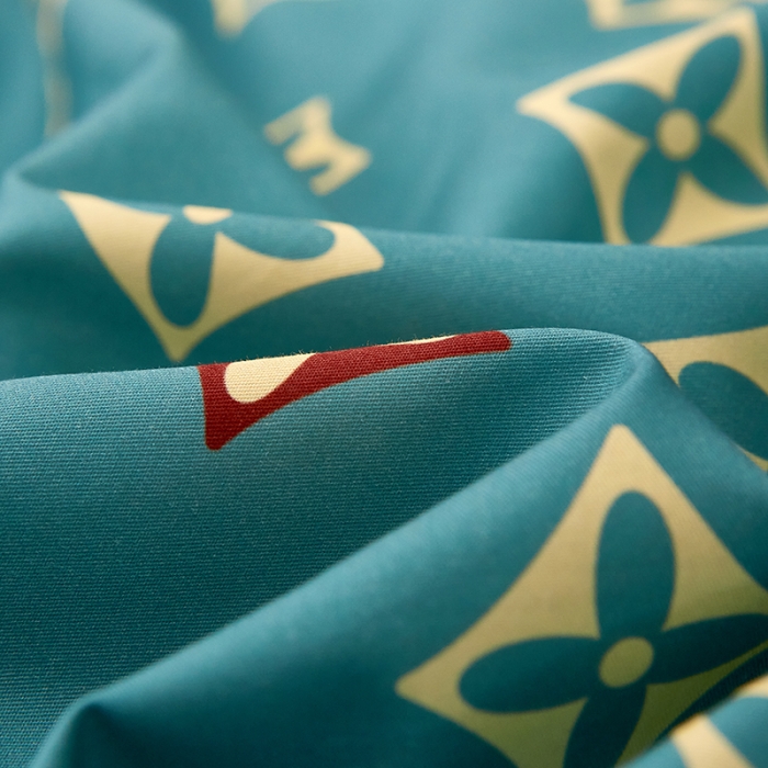 91家纺网 家纺一手货源 找家纺 雲归梦 2021全棉大版四件套休闲格条系列 绅调绿