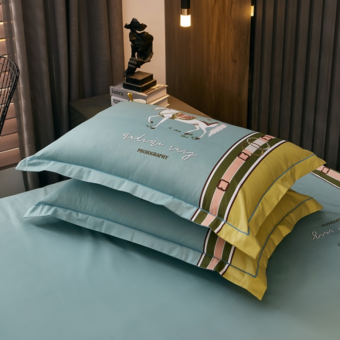 91家纺网 家纺一手货源 找家纺 雲归梦 2021全棉大版四件套休闲格条系列 一梦为马