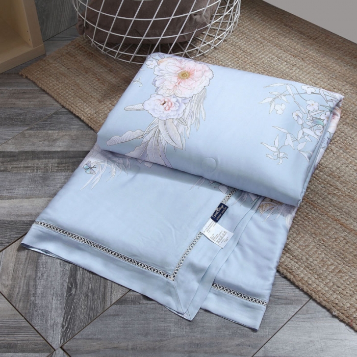 91家纺网 家纺一手货源 找家纺 娇逸 2021新款40天丝莫代尔镂空款夏凉被 蝶恋花