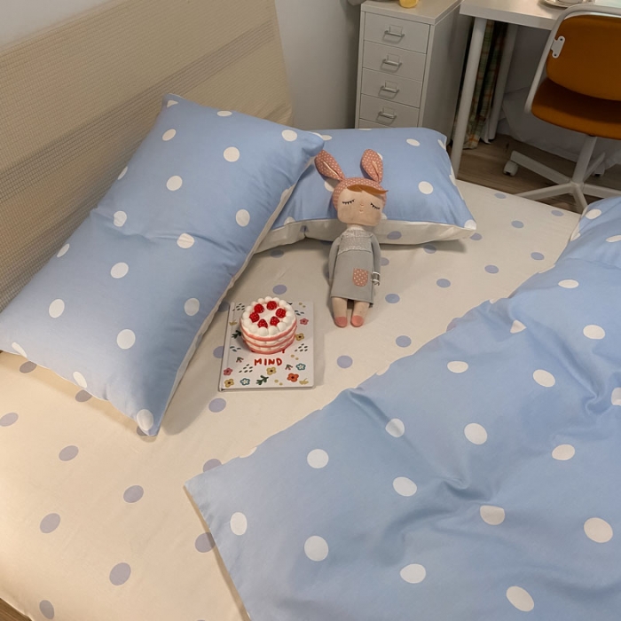 91家纺网 家纺一手货源 找家纺 梦家居 2021新款全棉波点系列四件套 波点浅蓝白