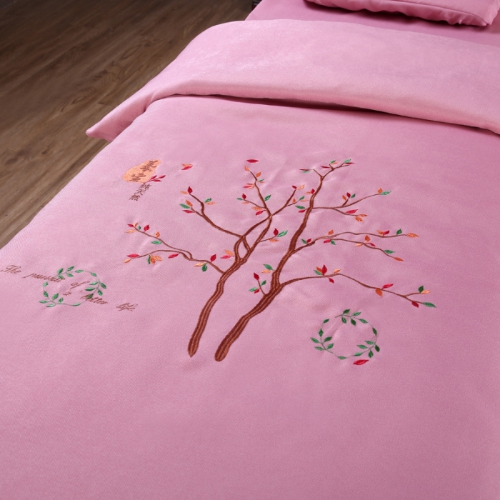 91家纺网 家纺一手货源 找家纺 不打烊家纺  (原不打烊家纺  (原春恩家纺)家纺) 2021新款美容床罩四件套锦上添花系列 粉