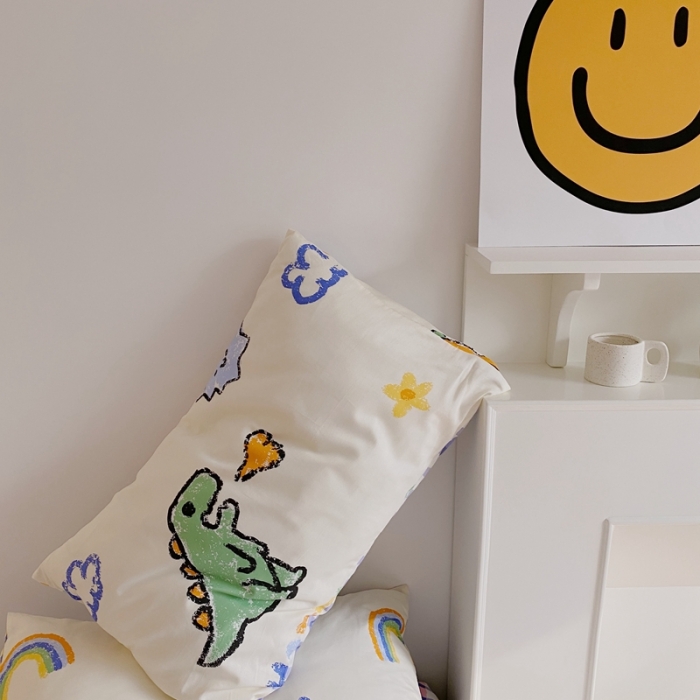 91家纺网 家纺一手货源 找家纺 星期八 2021新款13372你好春天系列四件套 happy恐龙