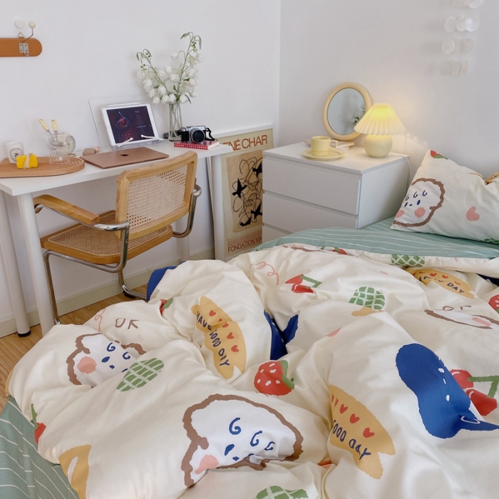 91家纺网 家纺一手货源 找家纺 星期八 2021新款13372你好春天系列四件套 草莓樱桃熊