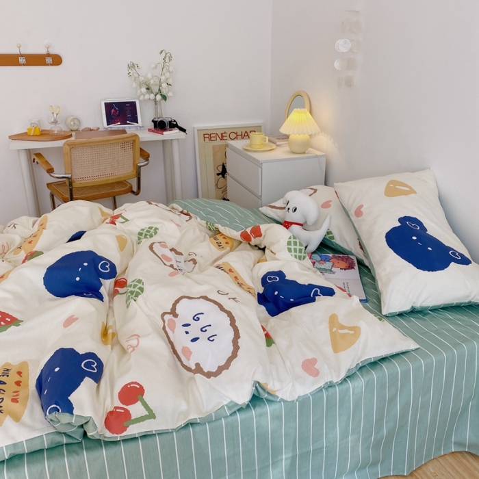 91家纺网 家纺一手货源 找家纺 星期八 2021新款13372你好春天系列四件套 草莓樱桃熊