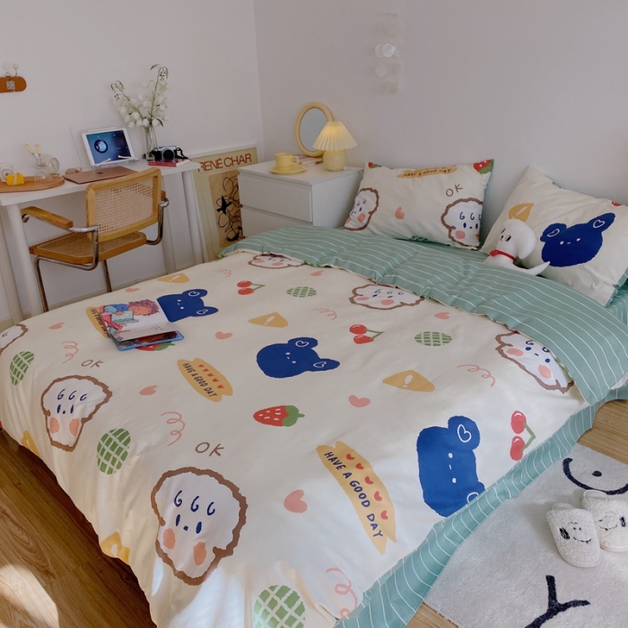 91家纺网 家纺一手货源 找家纺 星期八 2021新款13372你好春天系列四件套 草莓樱桃熊