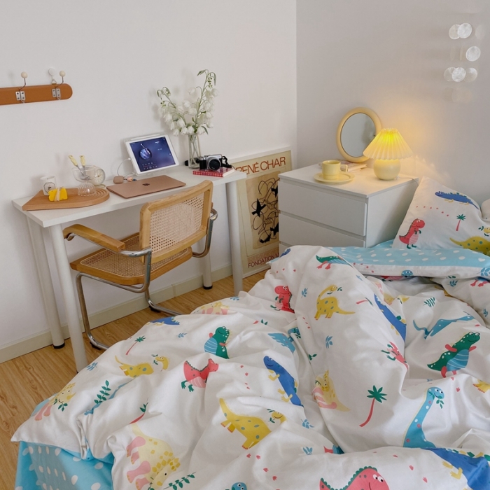 91家纺网 家纺一手货源 找家纺 星期八 2021新款13372你好春天系列四件套 恐龙世界