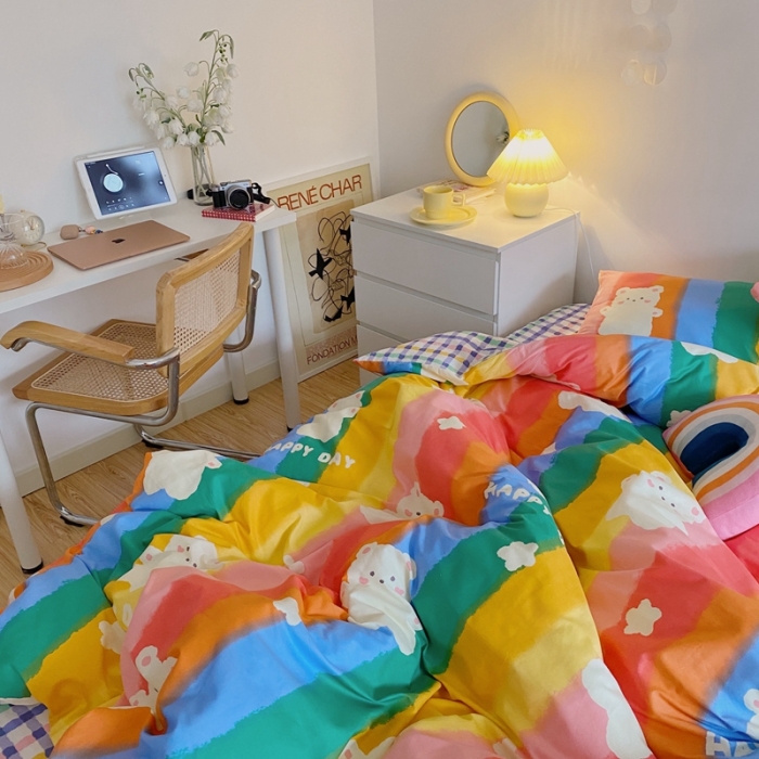 91家纺网 家纺一手货源 找家纺 星期八 2021新款13372你好春天系列四件套 七彩小熊