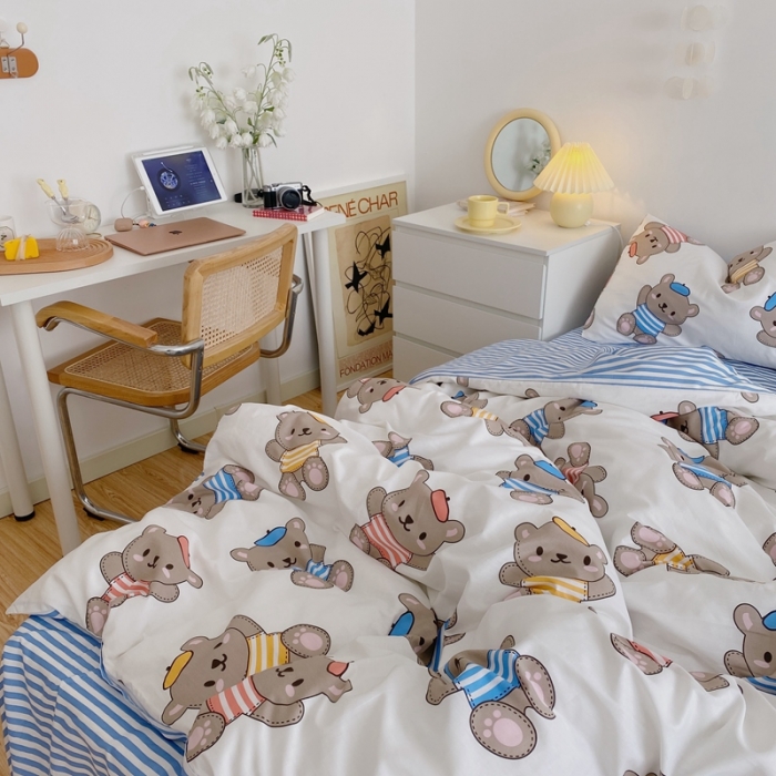 91家纺网 家纺一手货源 找家纺 星期八 2021新款13372你好春天系列四件套 小熊派对