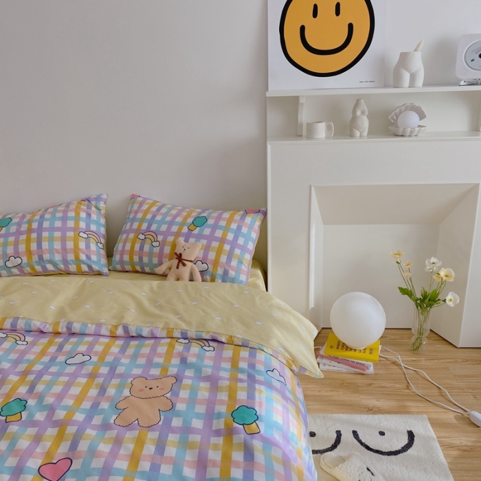 91家纺网 家纺一手货源 找家纺 星期八 2021新款13372你好春天系列四件套 紫格小熊