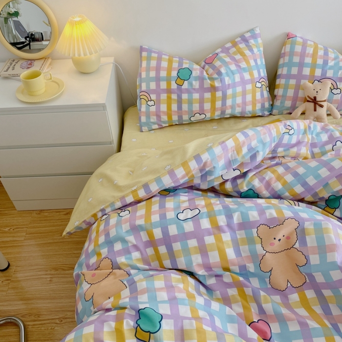 91家纺网 家纺一手货源 找家纺 星期八 2021新款13372你好春天系列四件套 紫格小熊