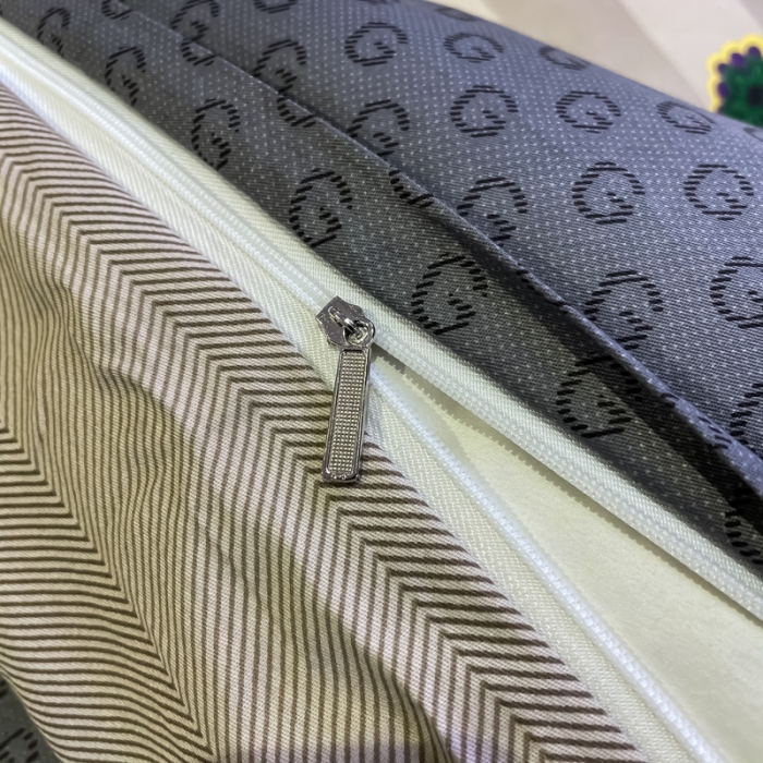 91家纺网 家纺一手货源 找家纺 金爱家 2021新款全棉13372四件套条格简约系列 古奈