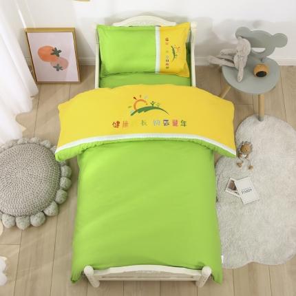 订做纯色绣花logo纯棉刺绣园标幼儿园被子三件套午睡六件套 经典绿黄