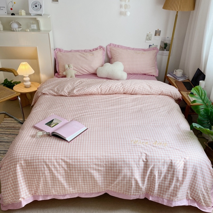 91家纺网 家纺一手货源 找家纺 星期八 2021新款13372千鸟格刺绣四件套 千鸟格粉