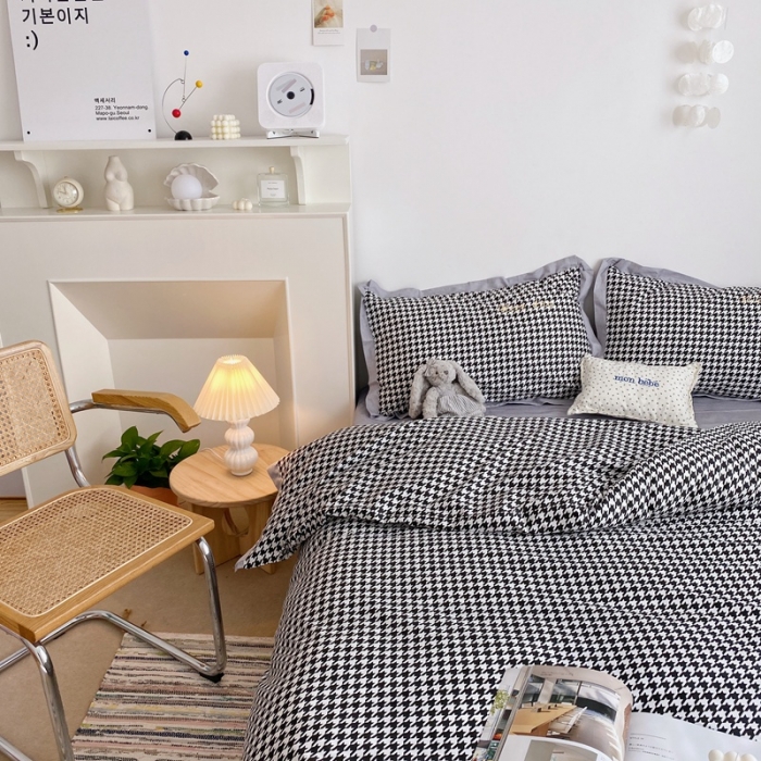 91家纺网 家纺一手货源 找家纺 星期八 2021新款13372千鸟格刺绣四件套 千鸟格黑