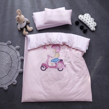 91家纺网 家纺一手货源 找家纺 （总）全棉台板印花儿童套件幼儿园被子三件套婴童午睡三/六件套