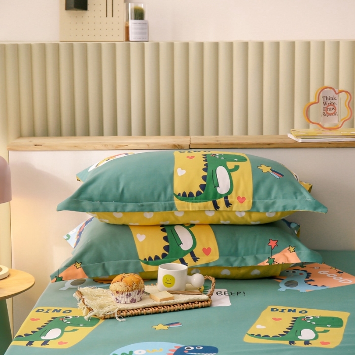 91家纺网 家纺一手货源 找家纺 绵庭 2021新款全棉12868单枕套 恐龙家族（绿）