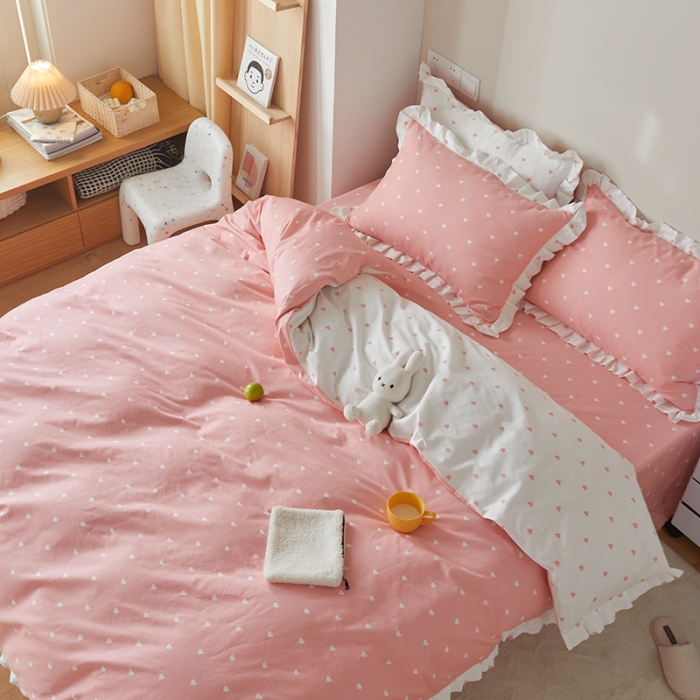 91家纺网 家纺一手货源 找家纺 沐棉家居2022年新款全棉印花13372荷叶边系列四件套直播爆款 爱心-粉