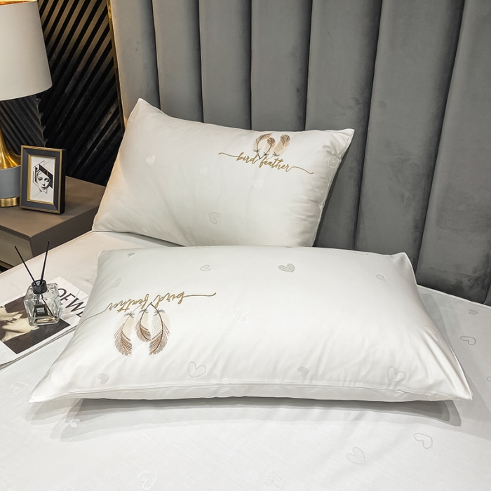 91家纺网 家纺一手货源 找家纺 品乐  2023新款全棉刺绣提花四件套 爱心-白