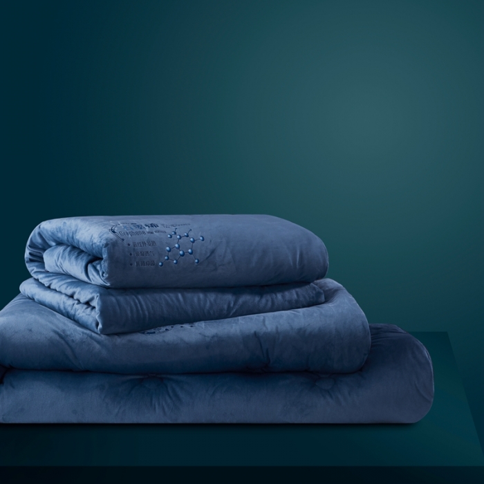 91家纺网 家纺一手货源 找家纺 2020新款石墨烯抗菌远红外加厚保暖臻丝绒冬被被子被芯琥珀蓝