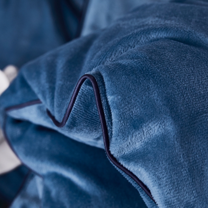 91家纺网 家纺一手货源 找家纺 2020新款石墨烯抗菌远红外加厚保暖臻丝绒冬被被子被芯琥珀蓝