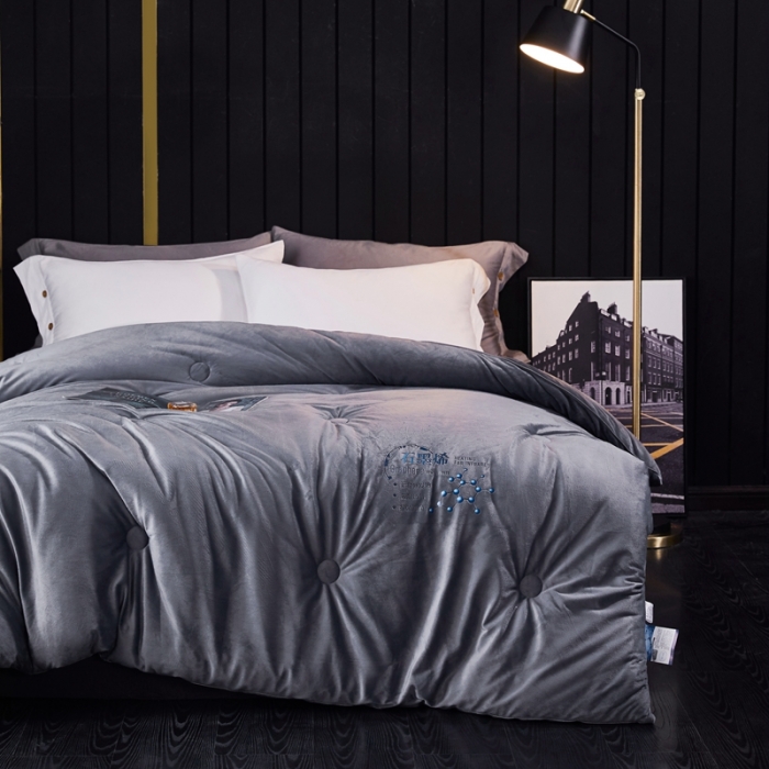 91家纺网 家纺一手货源 找家纺 2020新款石墨烯抗菌远红外加厚保暖臻丝绒冬被被子被芯摩登灰