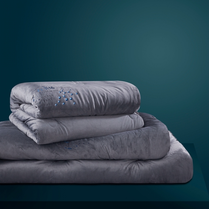 91家纺网 家纺一手货源 找家纺 2020新款石墨烯抗菌远红外加厚保暖臻丝绒冬被被子被芯摩登灰