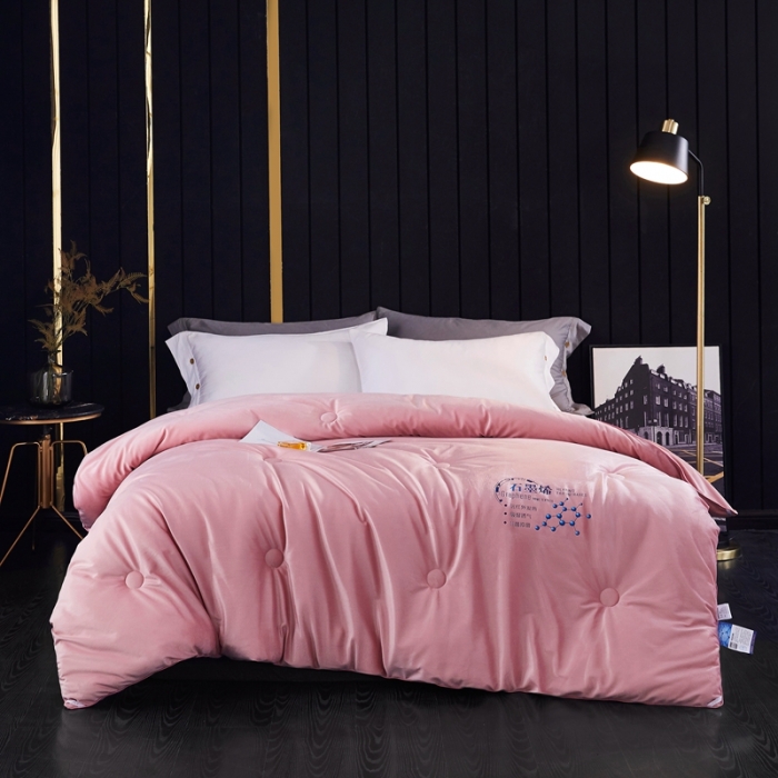 91家纺网 家纺一手货源 找家纺 2020新款石墨烯抗菌远红外加厚保暖臻丝绒冬被被子被芯珊瑚粉