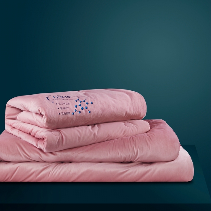 91家纺网 家纺一手货源 找家纺 2020新款石墨烯抗菌远红外加厚保暖臻丝绒冬被被子被芯珊瑚粉