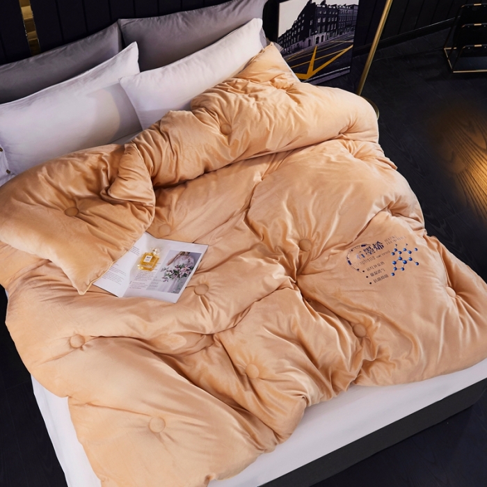 91家纺网 家纺一手货源 找家纺 2020新款石墨烯抗菌远红外加厚保暖臻丝绒冬被被子被芯土豪金