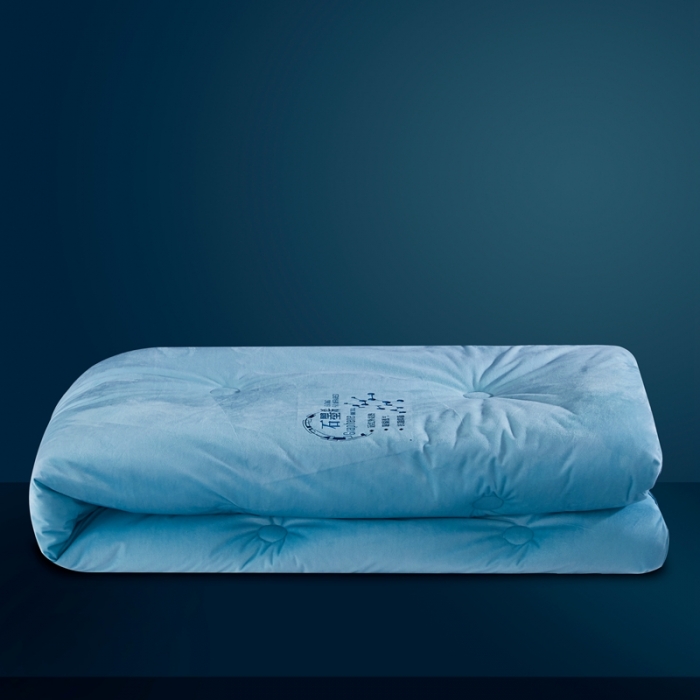 91家纺网 家纺一手货源 找家纺 2020新款石墨烯抗菌远红外加厚保暖臻丝绒冬被被子被芯云雾蓝