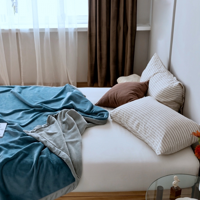 91家纺网 家纺一手货源 找家纺 总）直播爆款 AB牛奶绒复合毯  加厚毛毯