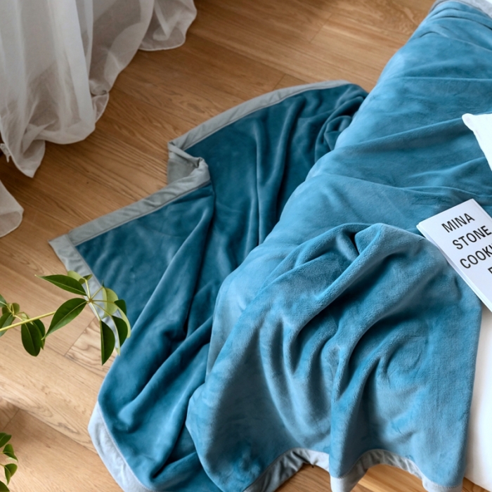 91家纺网 家纺一手货源 找家纺 总）直播爆款 AB牛奶绒复合毯  加厚毛毯