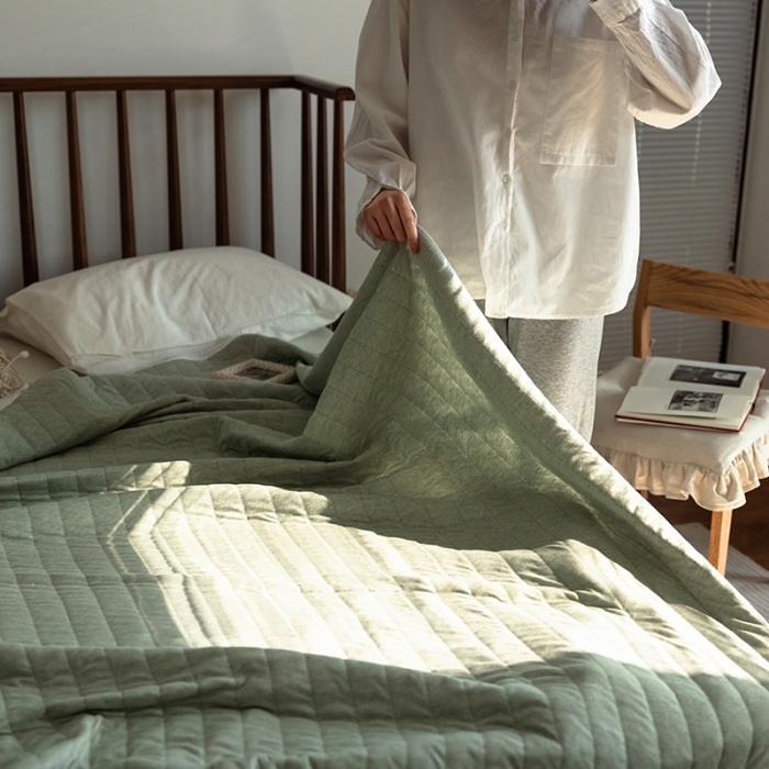 91家纺网 家纺一手货源 找家纺 法芙娜家纺 天竺棉夏凉被全棉空调被纯棉夏被纯色豆绿