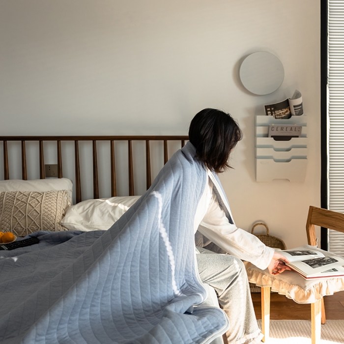 91家纺网 家纺一手货源 找家纺 法芙娜家纺 全棉针织棉夏被全棉空调被 纯色天蓝