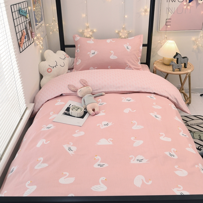 91家纺网 家纺一手货源 找家纺 朵希曼 全棉13372学生上下铺三件套系列 天鹅粉